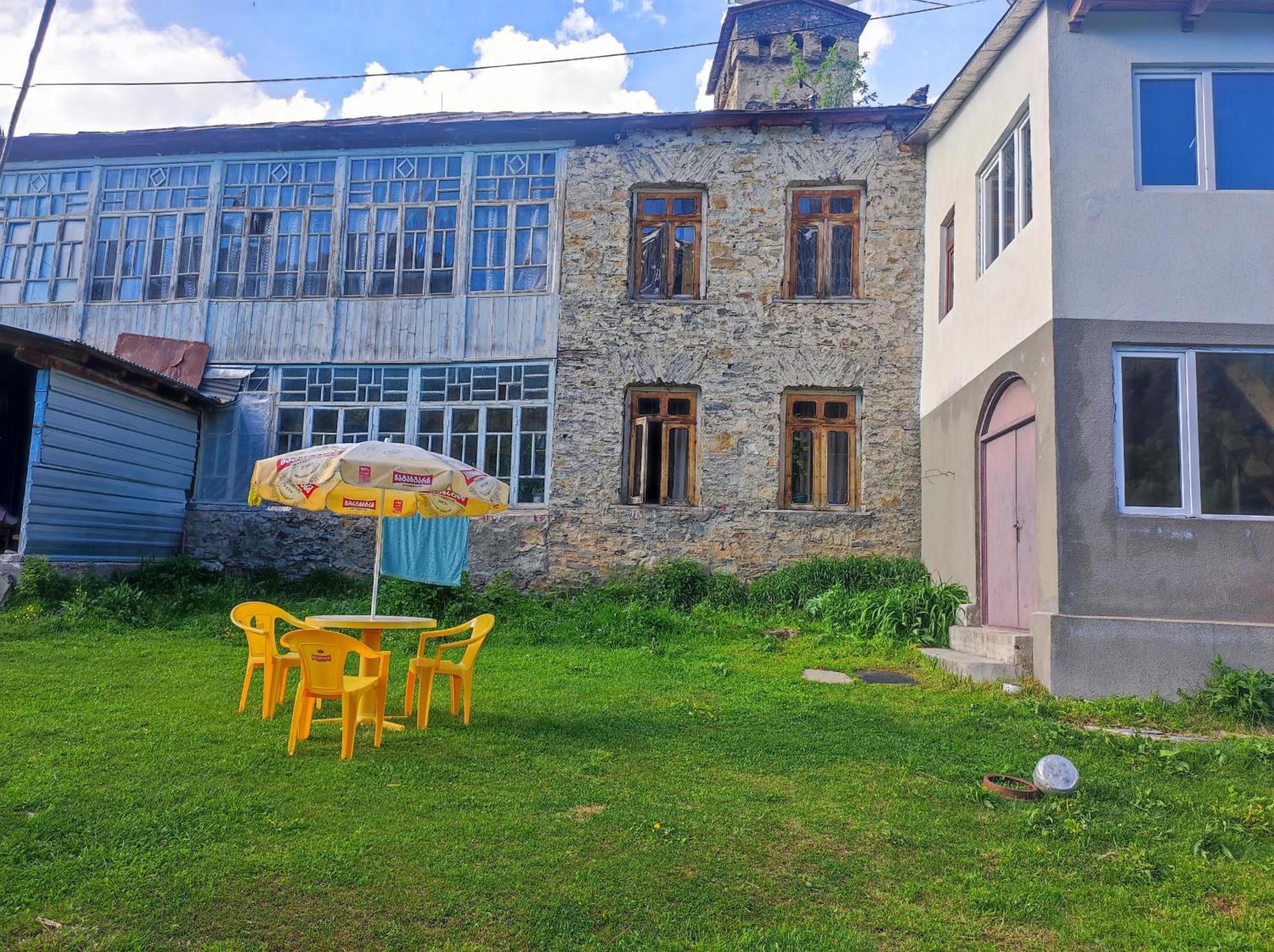Adishi Guest House Zhora Kaldani Bagian luar foto
