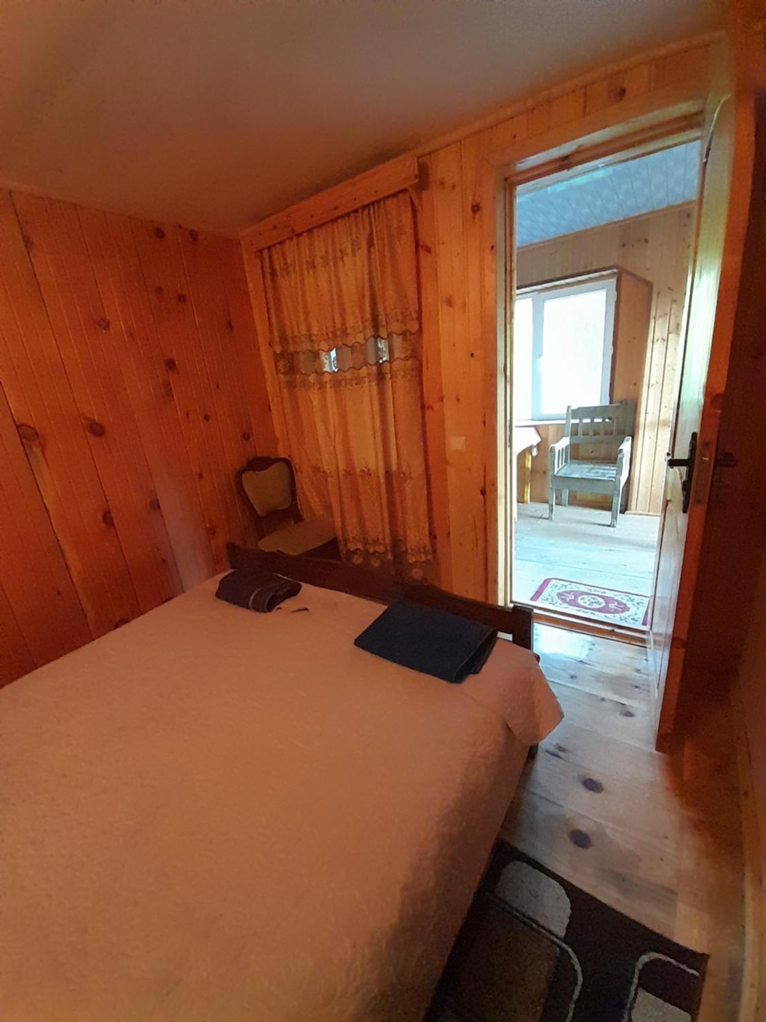 Adishi Guest House Zhora Kaldani Bagian luar foto