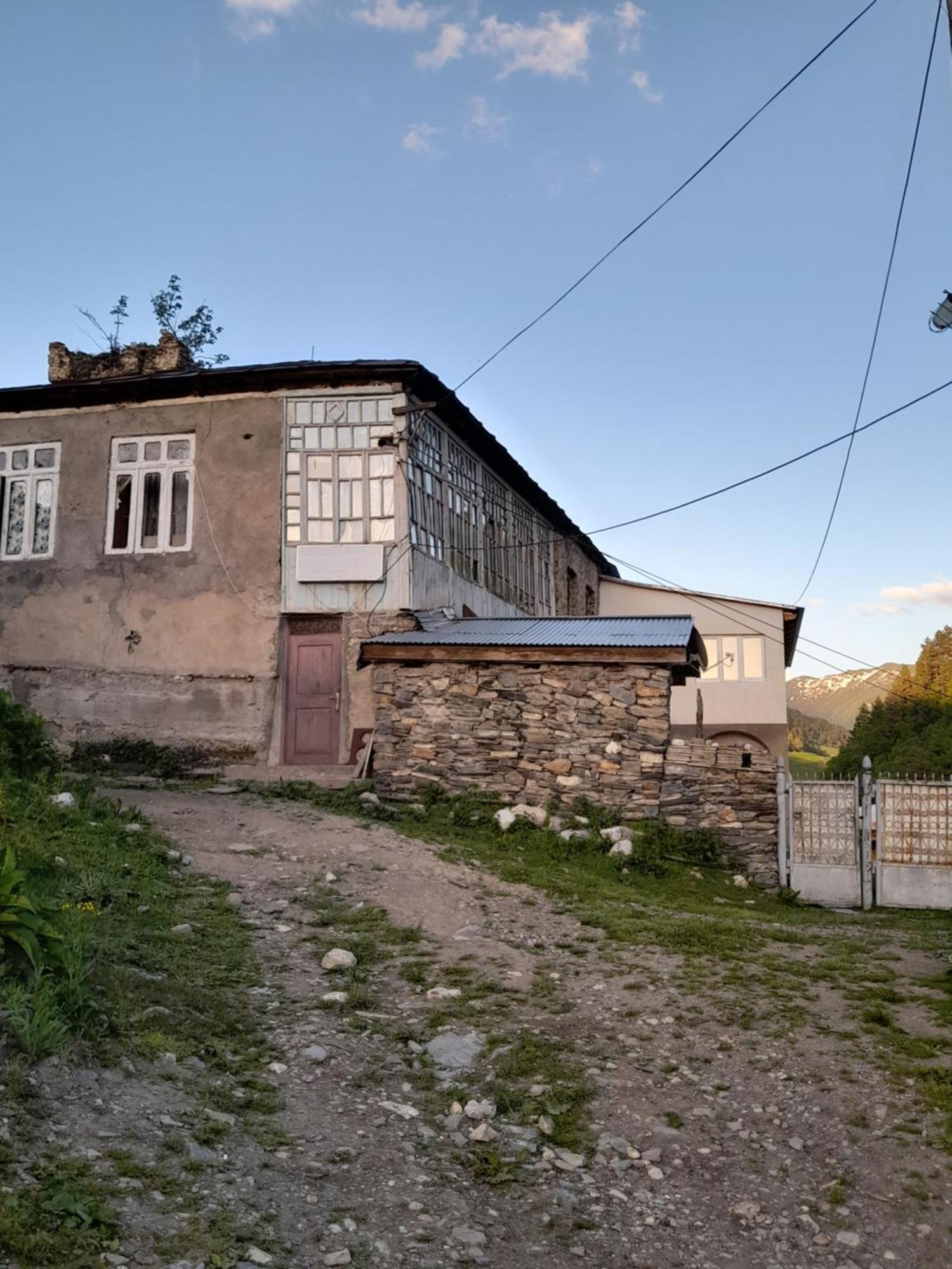 Adishi Guest House Zhora Kaldani Bagian luar foto