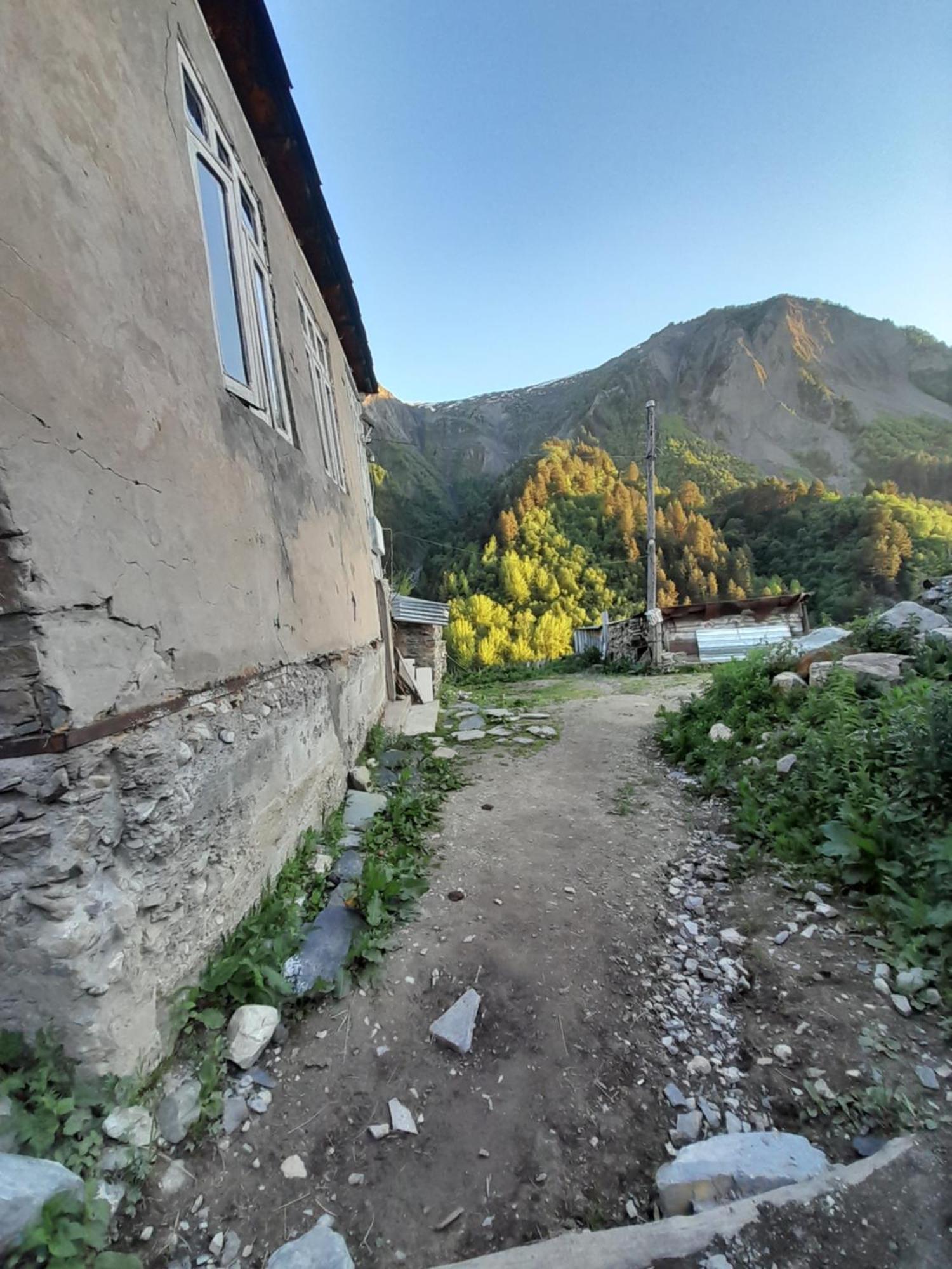Adishi Guest House Zhora Kaldani Bagian luar foto