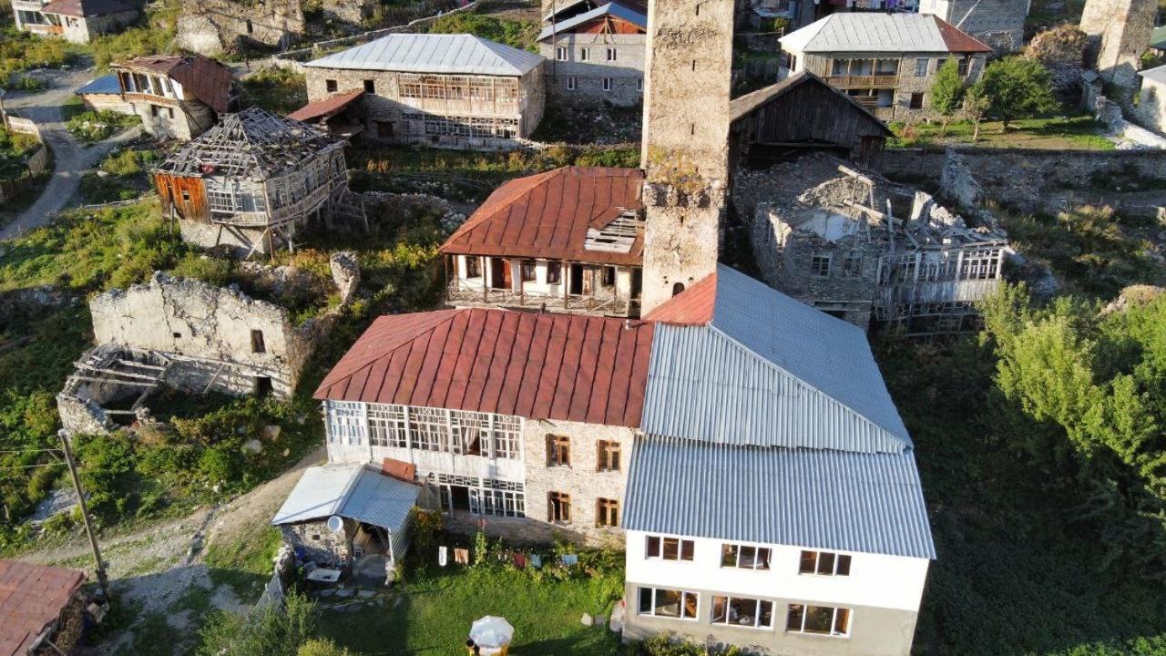 Adishi Guest House Zhora Kaldani Bagian luar foto